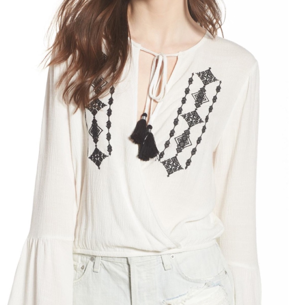 Lost + Wander White Black Festival Embroidered Surplice Top Small